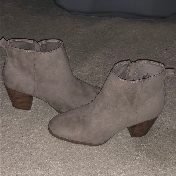 Old Navy Shoes - Booties